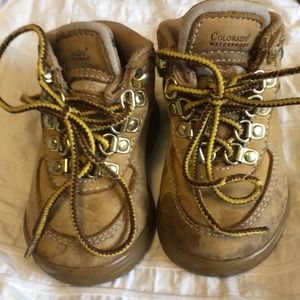 Timberland-style baby boots!